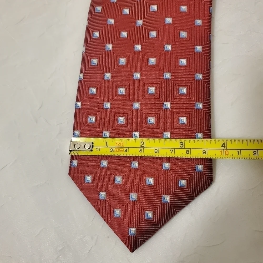Brooks Brothers Stain Resistent Framed Square Neck Tie Pure Silk